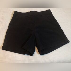 Spanx The Perfect A-Line Pull On Women’s Shorts Black MEDIUM Stretch Slimming
